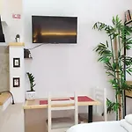 Beautiful Modern In Bllok Apartmán *