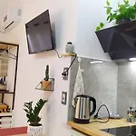 Beautiful Modern In Bllok Apartmán Tirana