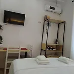 Beautiful Modern In Bllok Apartmán *