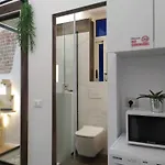 Beautiful Modern In Bllok Apartmán