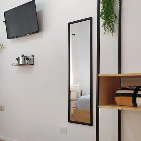 Beautiful Modern In Bllok