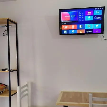 Beautiful Modern In Bllok