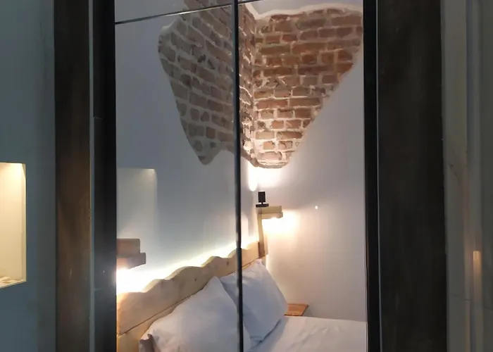 Beautiful Modern In Bllok * Tirana