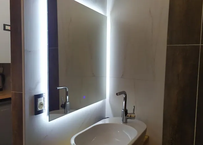 Beautiful Modern In Bllok Tirana