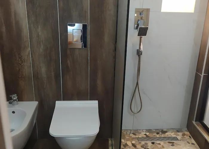 Beautiful Modern In Bllok Lägenhet