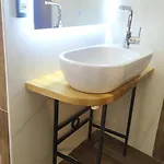 Beautiful Modern In Bllok Apartment