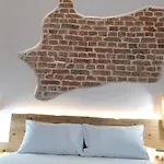 Beautiful Modern In Bllok Apartment