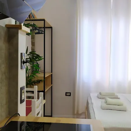 Beautiful Modern In Bllok * Tirana