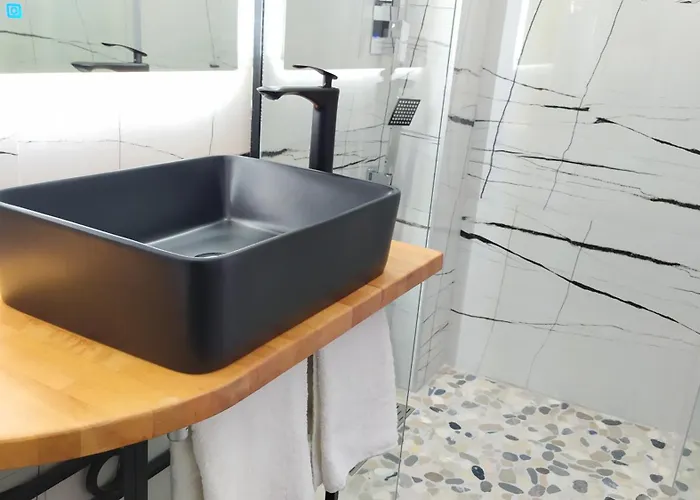 Appartement Beautiful Modern In Bllok Tirana