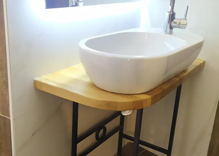 Beautiful Modern In Bllok Appartement