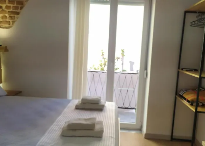 Appartement Beautiful Modern In Bllok Tirana