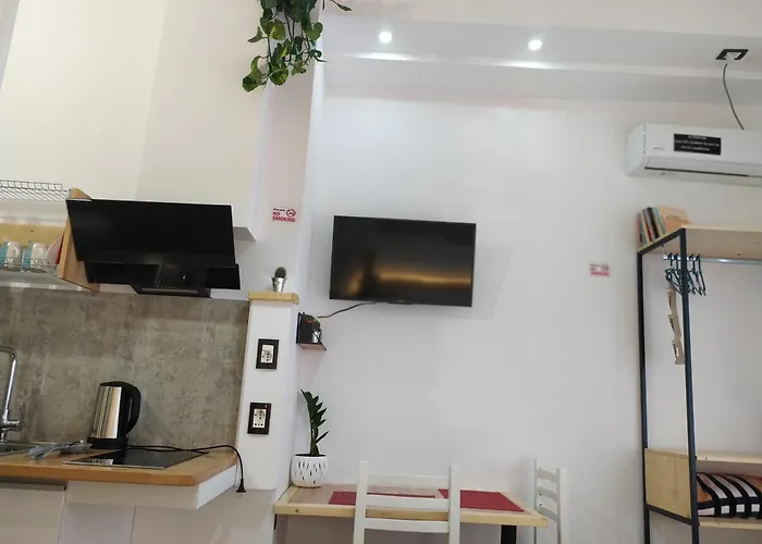 Beautiful Modern In Bllok * Tirana